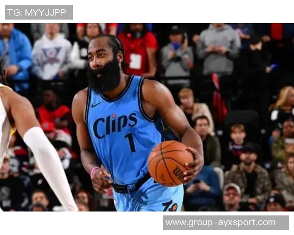 哈登强调防守是球队本赛季成功的核心要素与关键所在